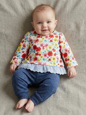 Baby Gap Onepiece Floral Ruffle Jumpsuit 0-3 Months